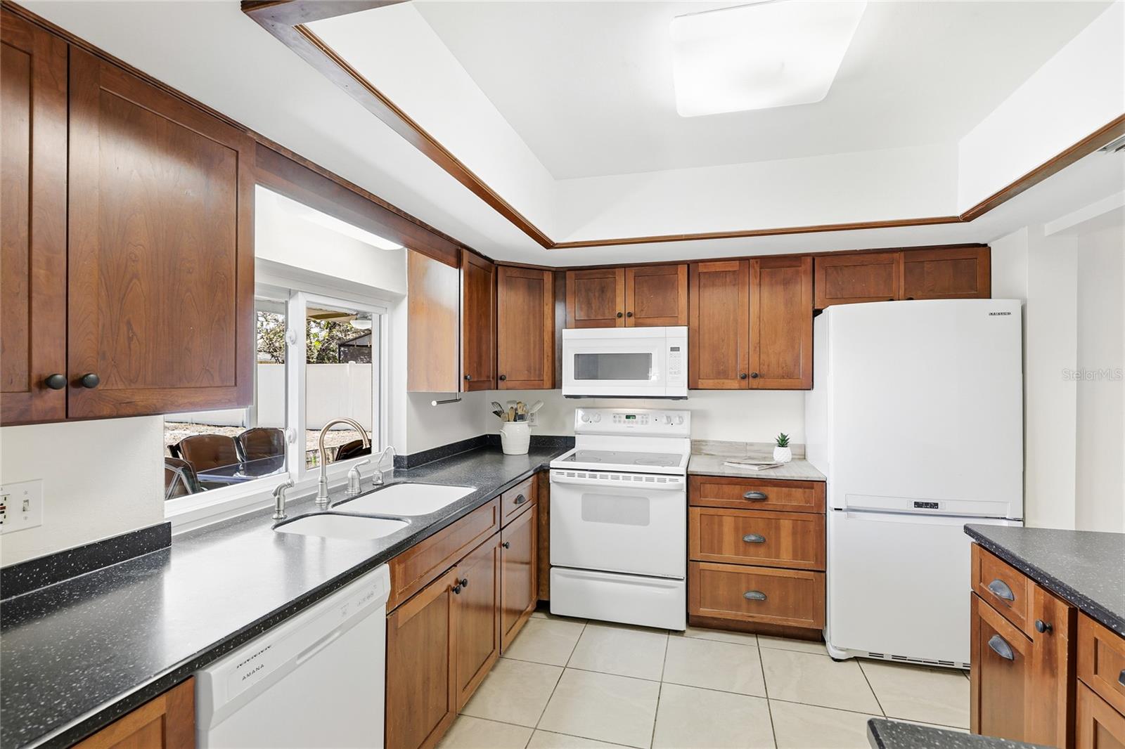 BEIGHNEER MANOR - Residential