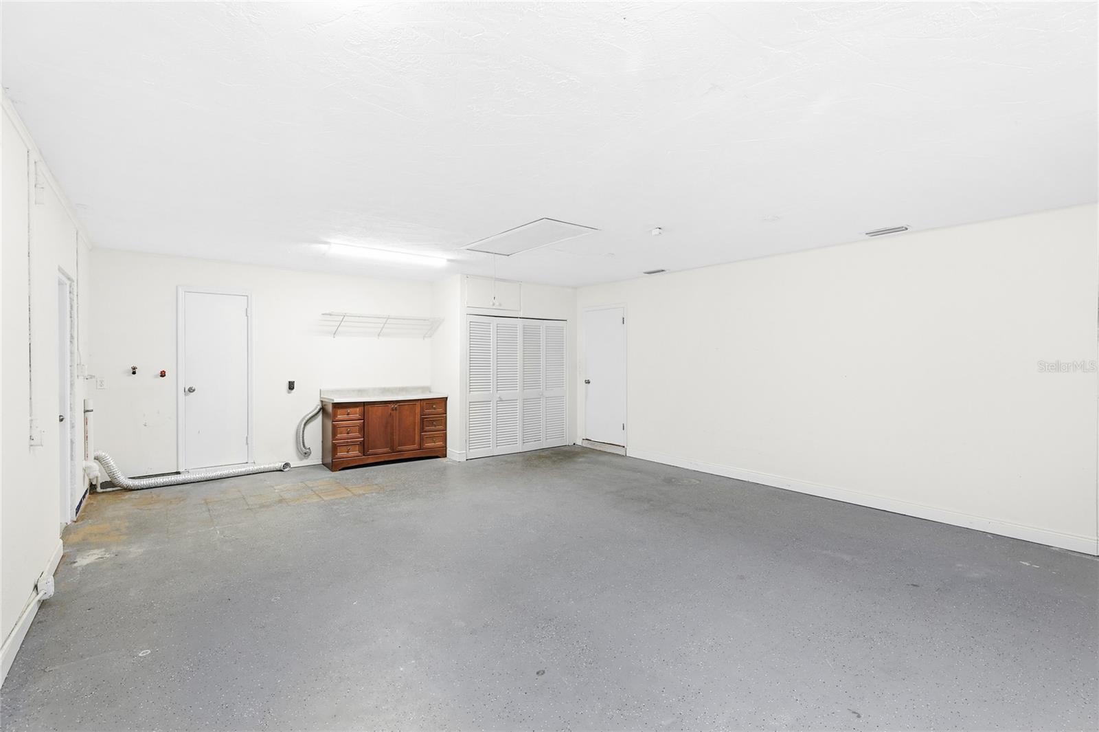 BEIGHNEER MANOR - Residential