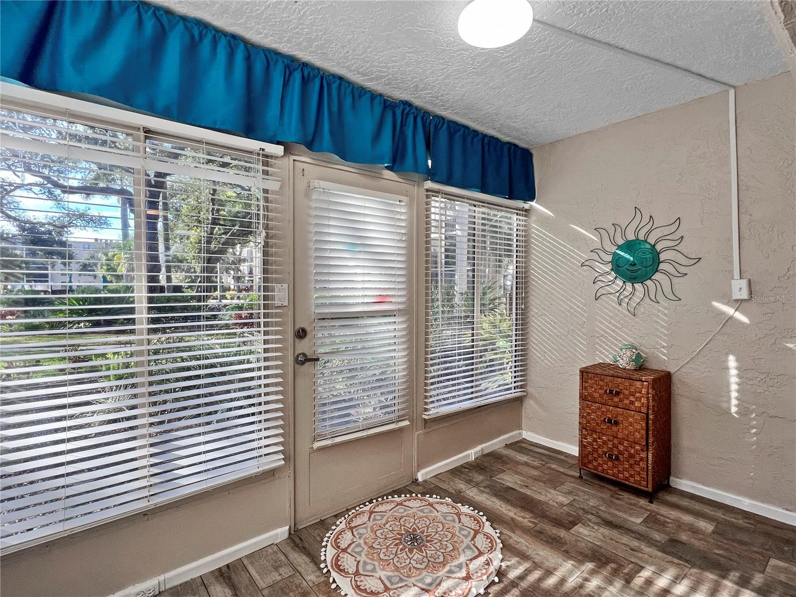 WOODPARK AT DESOTO SQUARE PH V - Residential