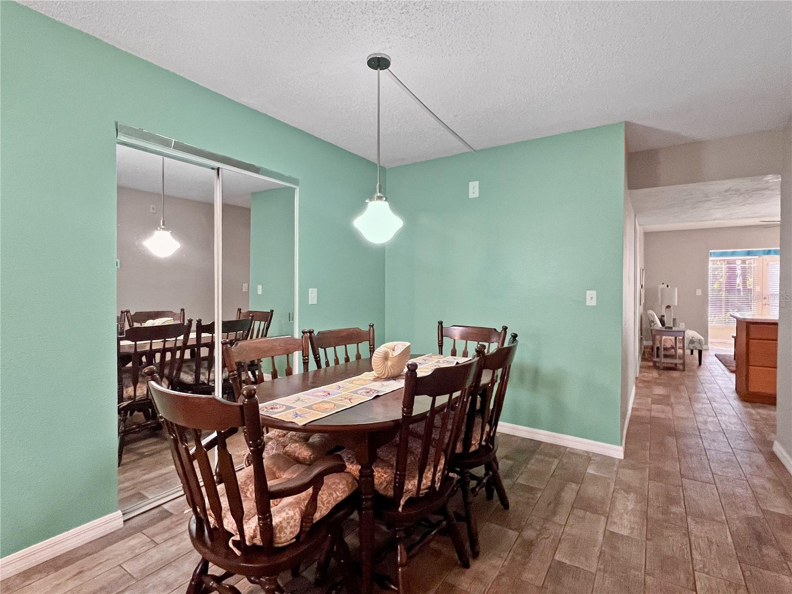 WOODPARK AT DESOTO SQUARE PH V - Residential