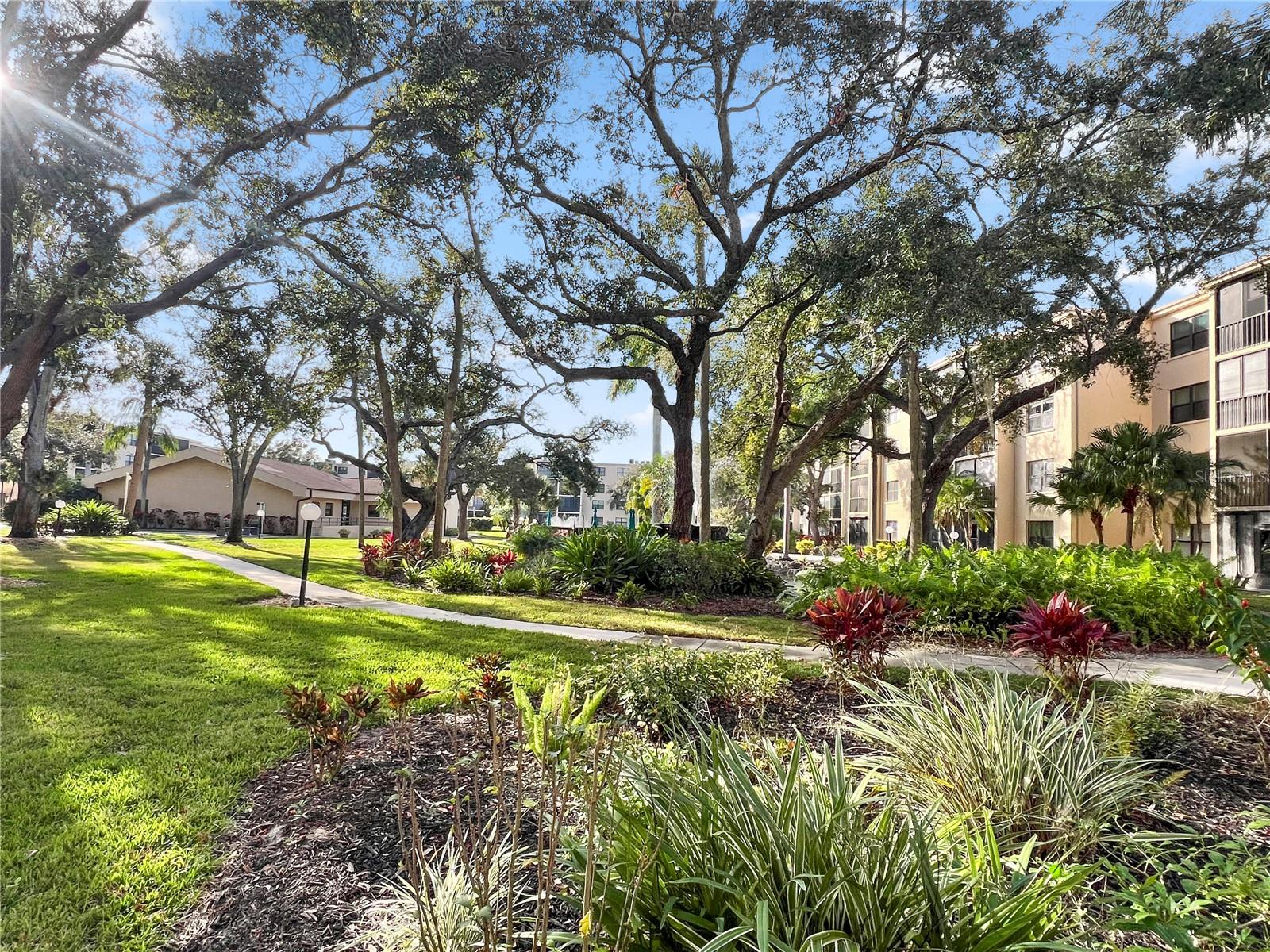 WOODPARK AT DESOTO SQUARE PH V - Residential