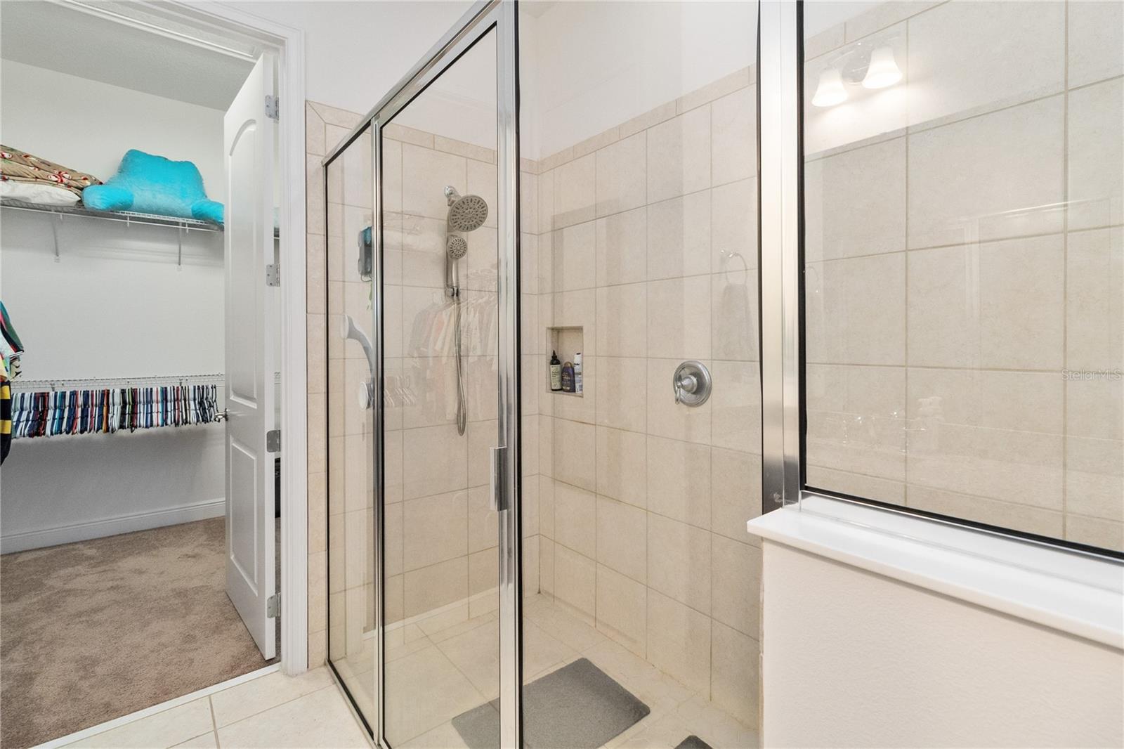 NORTHWEST LAKESIDE GROVES PH 2 - Residential Lease