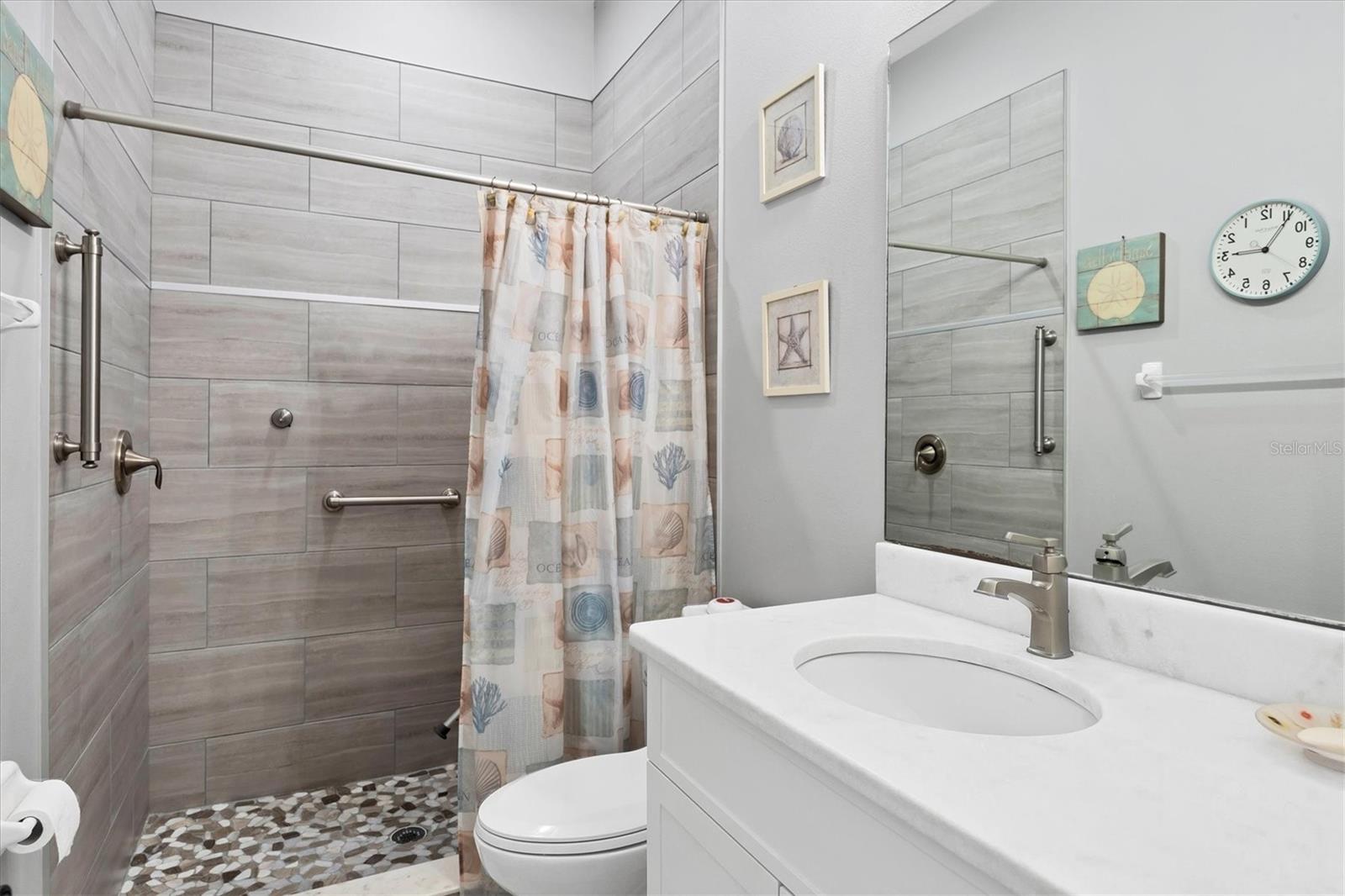 FIDDLERS CREEK - Residential