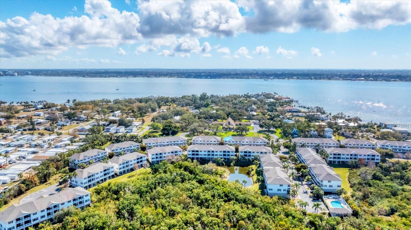 RIVERBAY TWNHMS PH THREE - Residential