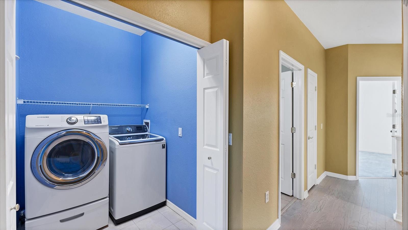 RIVERBAY TWNHMS PH THREE - Residential