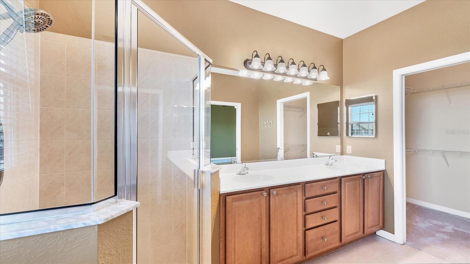 RIVERBAY TWNHMS PH THREE - Residential