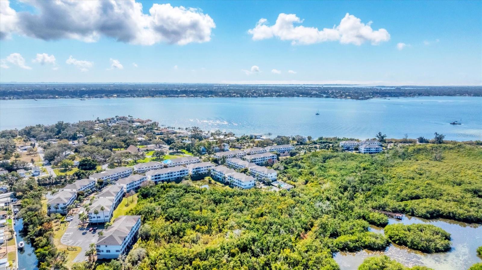 RIVERBAY TWNHMS PH THREE - Residential