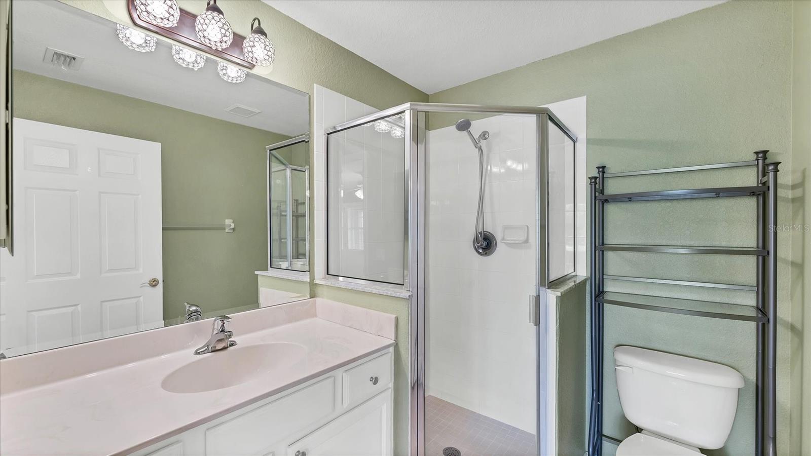 RIVERBAY TWNHMS PH THREE - Residential