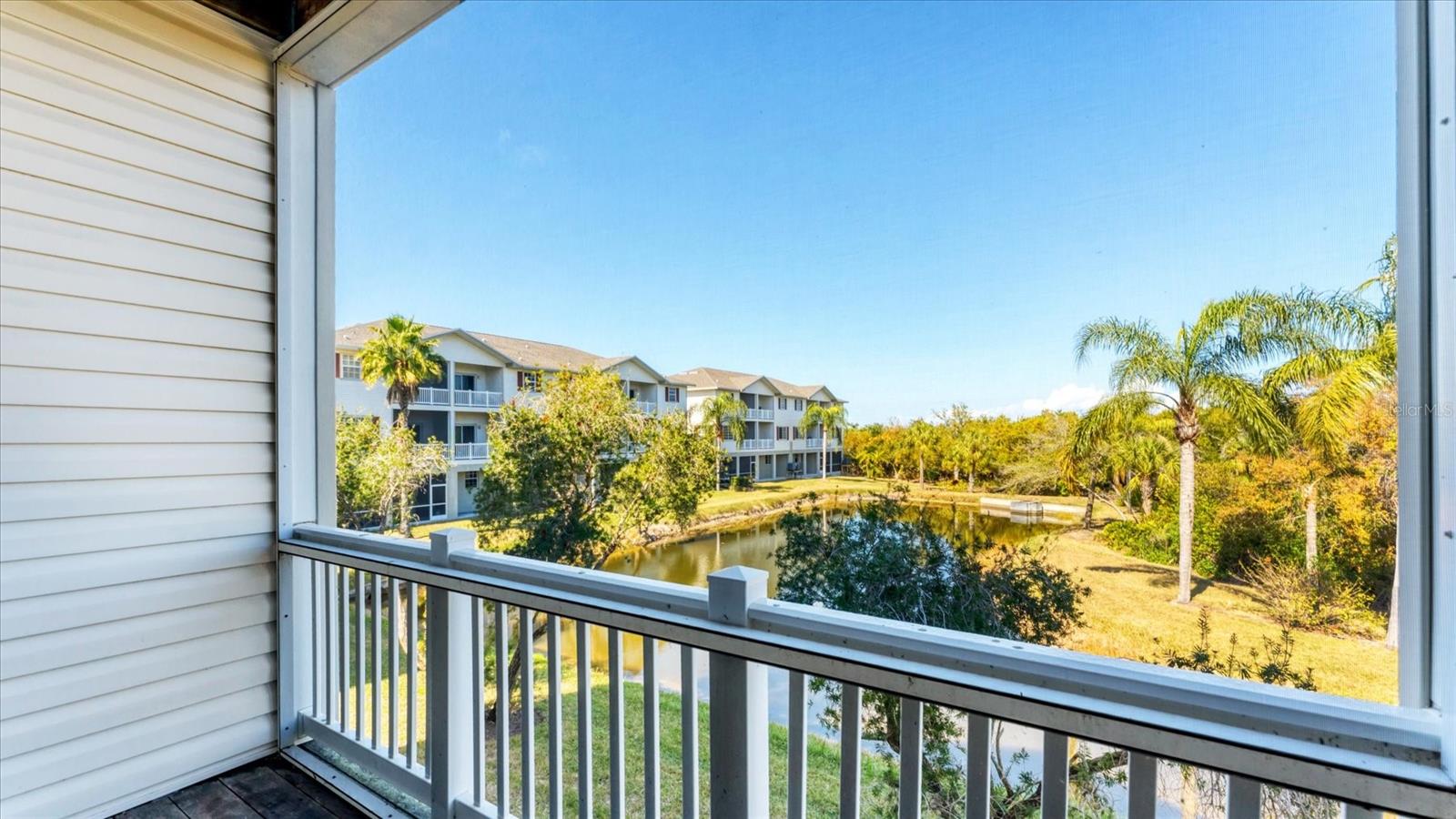 RIVERBAY TWNHMS PH THREE - Residential