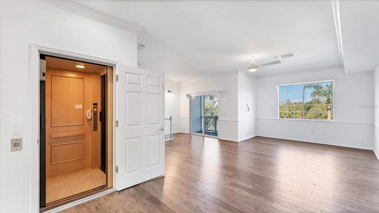 RIVERBAY TWNHMS PH THREE - Residential