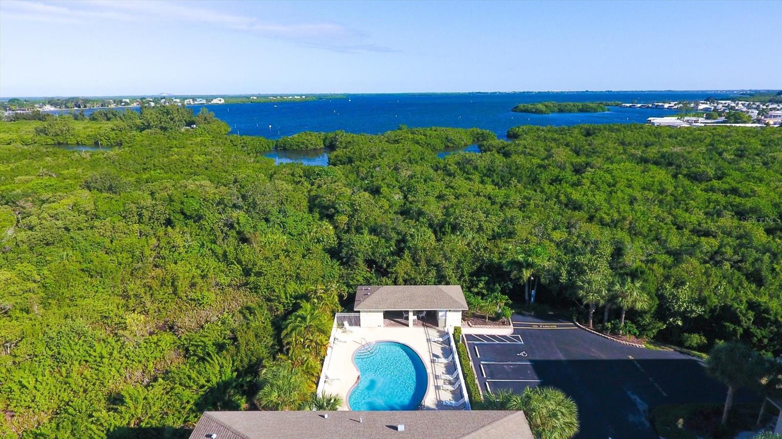 RIVERBAY TWNHMS PH THREE - Residential