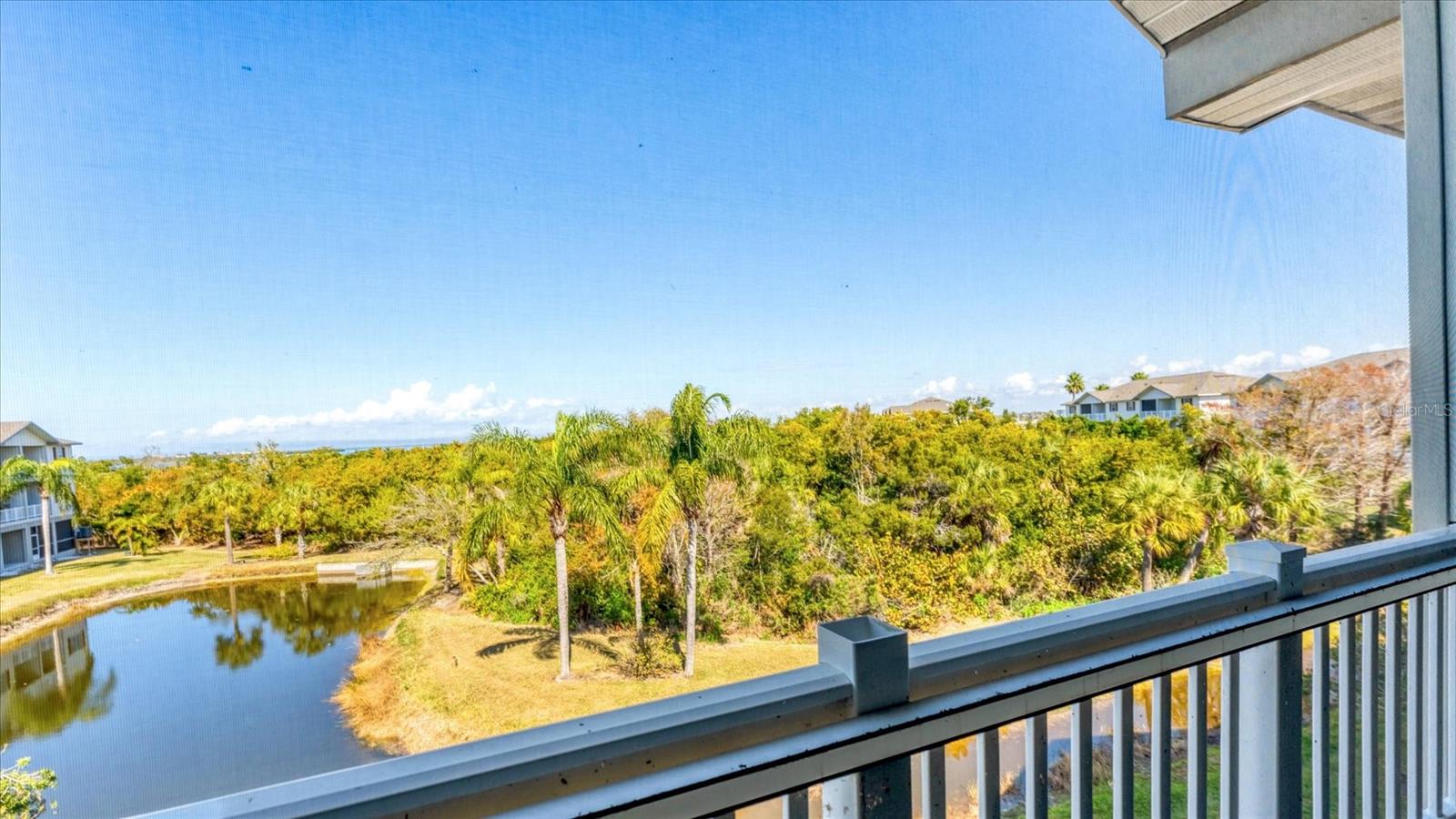 RIVERBAY TWNHMS PH THREE - Residential