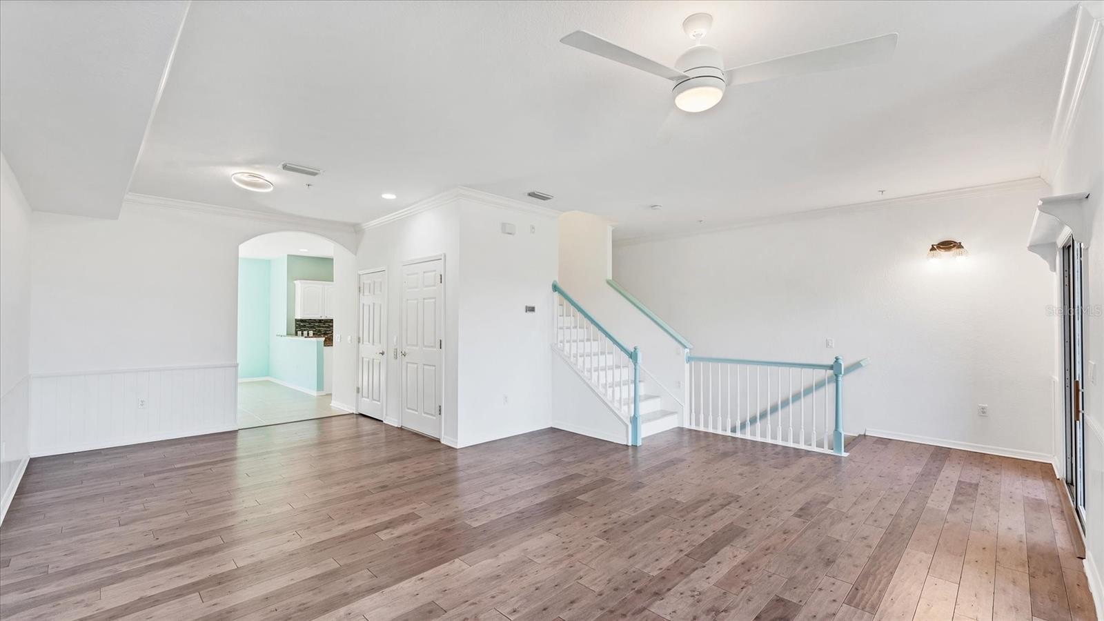 RIVERBAY TWNHMS PH THREE - Residential