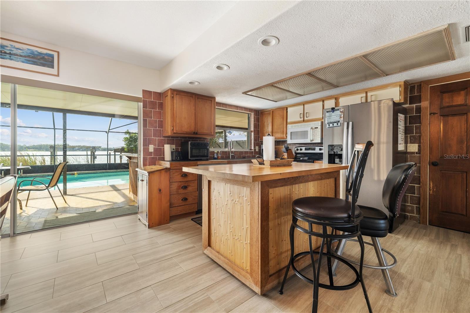 5109 VINSON DRIVE