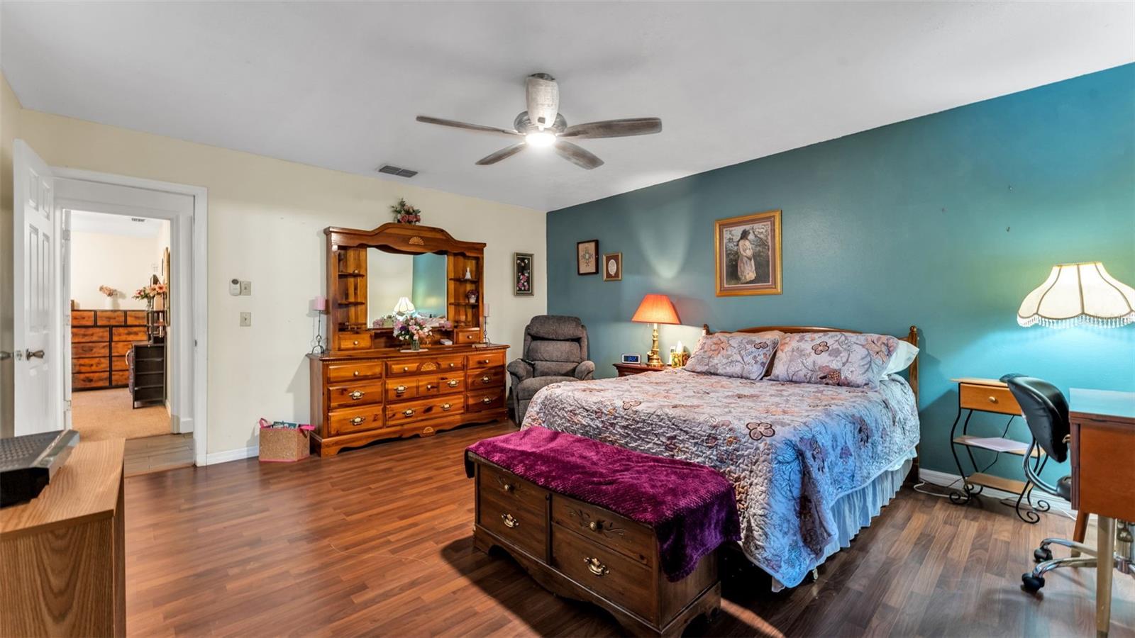 SPRING PINES - Residential