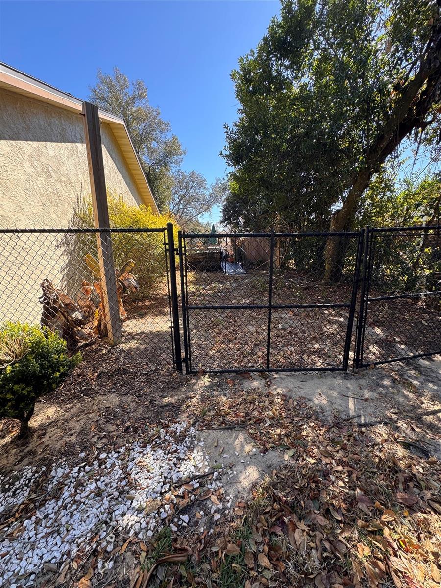 SPRING PINES - Residential