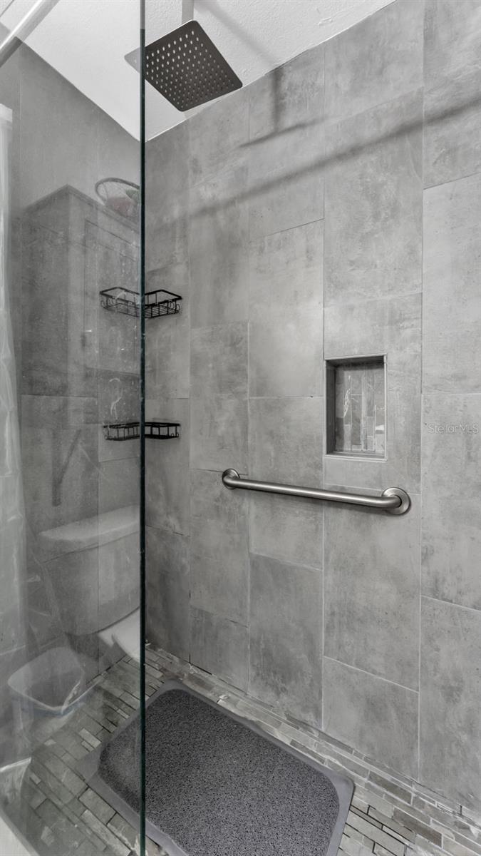 SPRING PINES - Residential