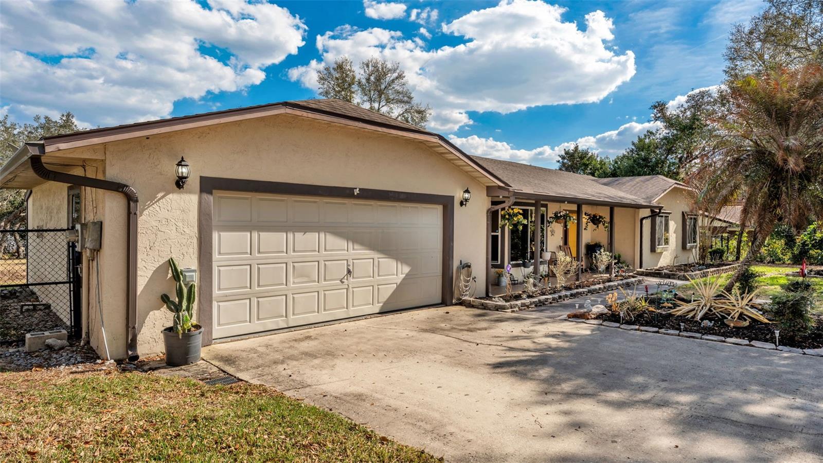 SPRING PINES - Residential