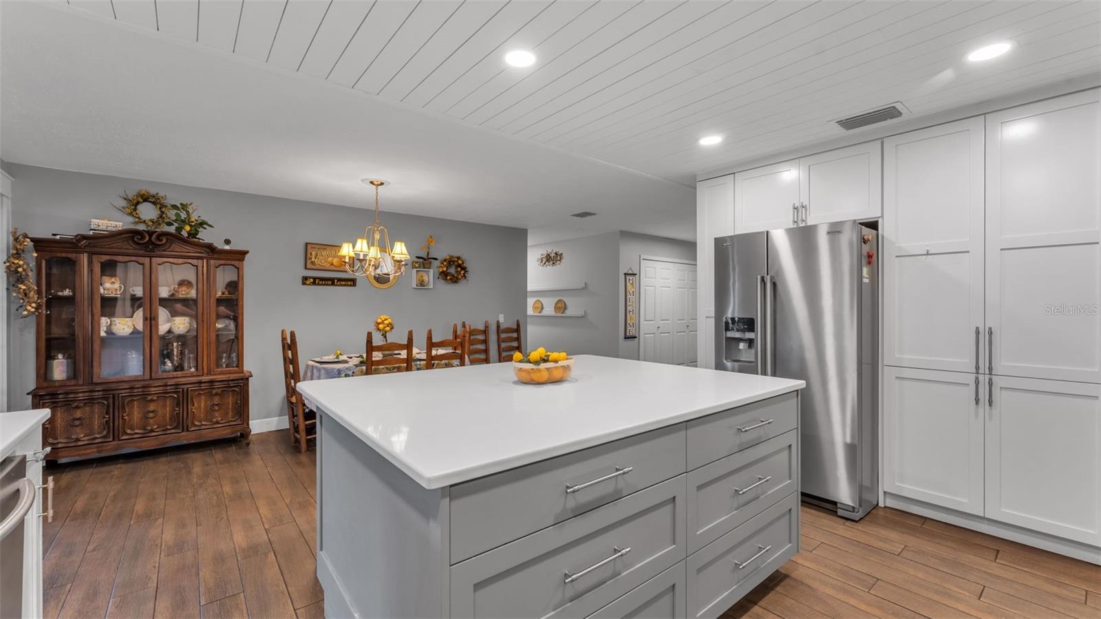 SPRING PINES - Residential