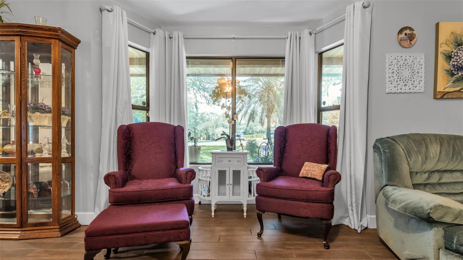 SPRING PINES - Residential