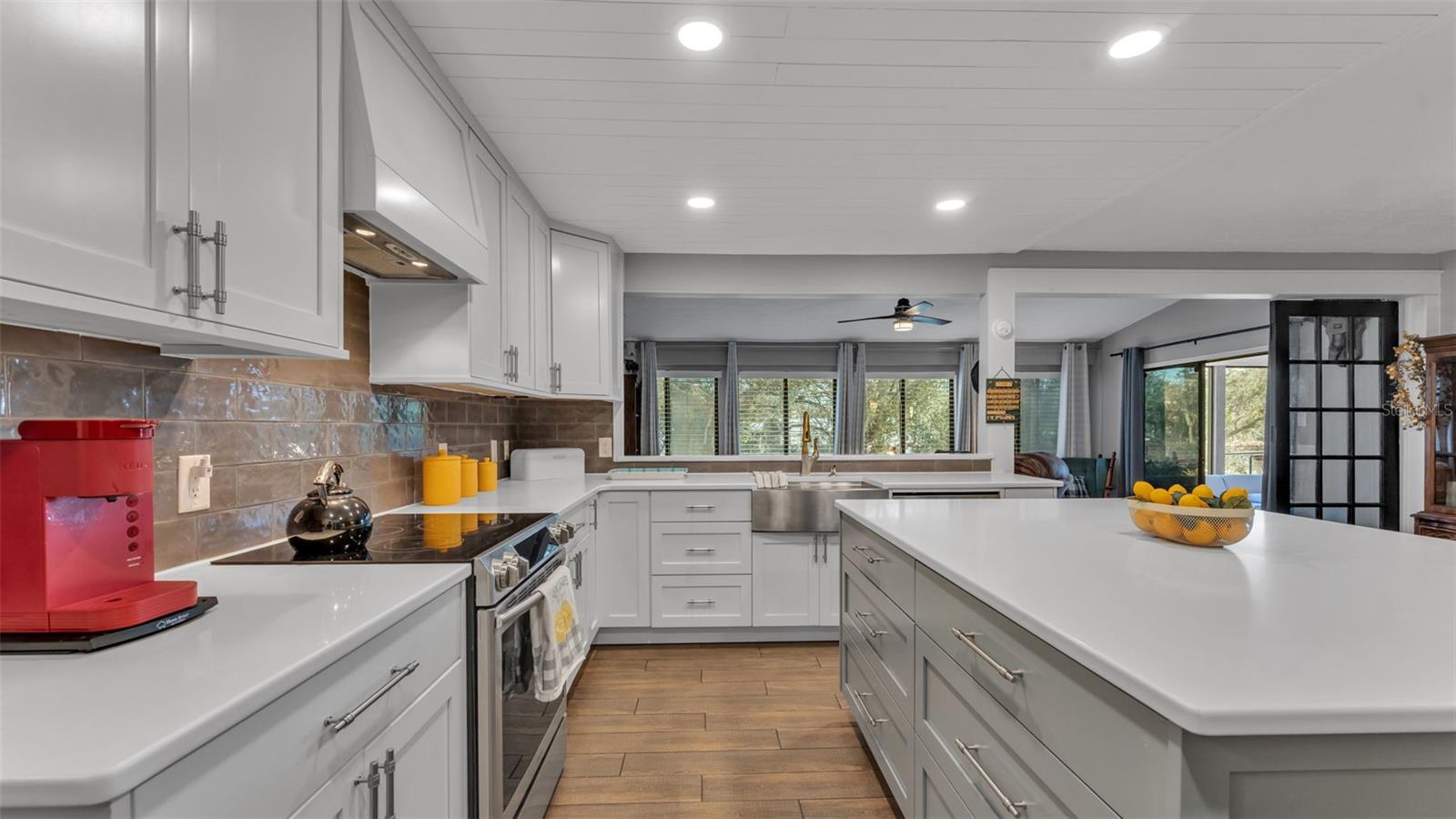 SPRING PINES - Residential