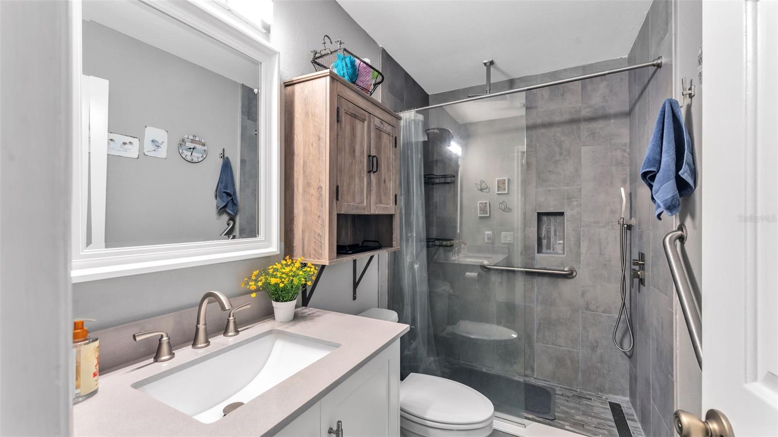 SPRING PINES - Residential