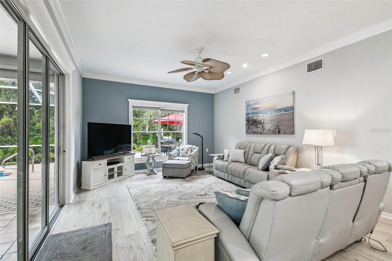 TIMBER PINES - Residential