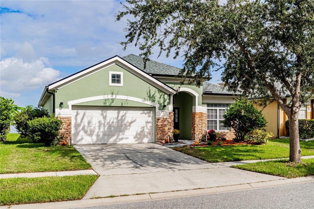 Photo of 13646 Hawk Lake Drive, Orlando, FL 32837 (MLS # O6448534)