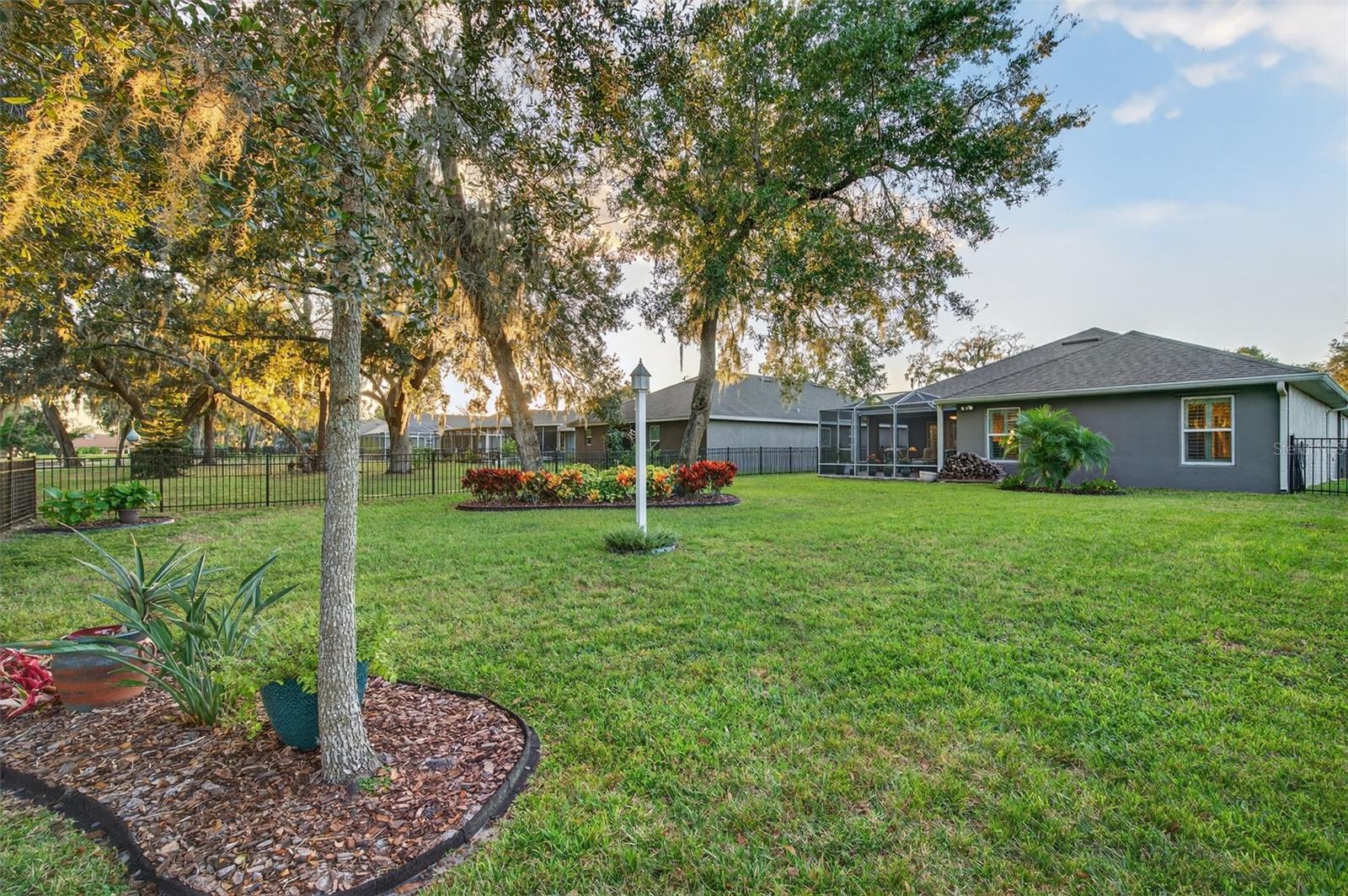 GREENSIDE VILLAGE - Residential
