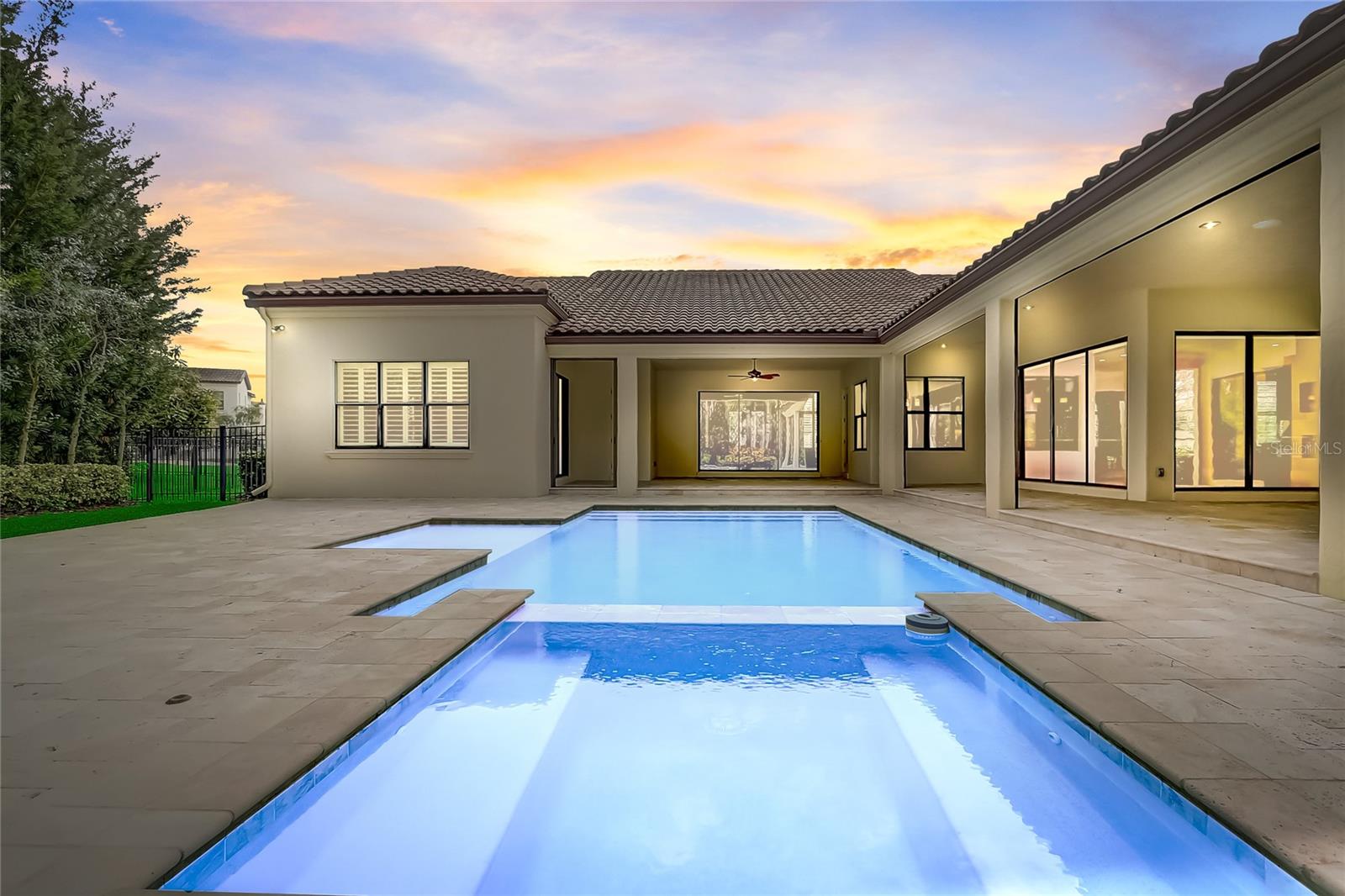 WATERSTONE - Residential