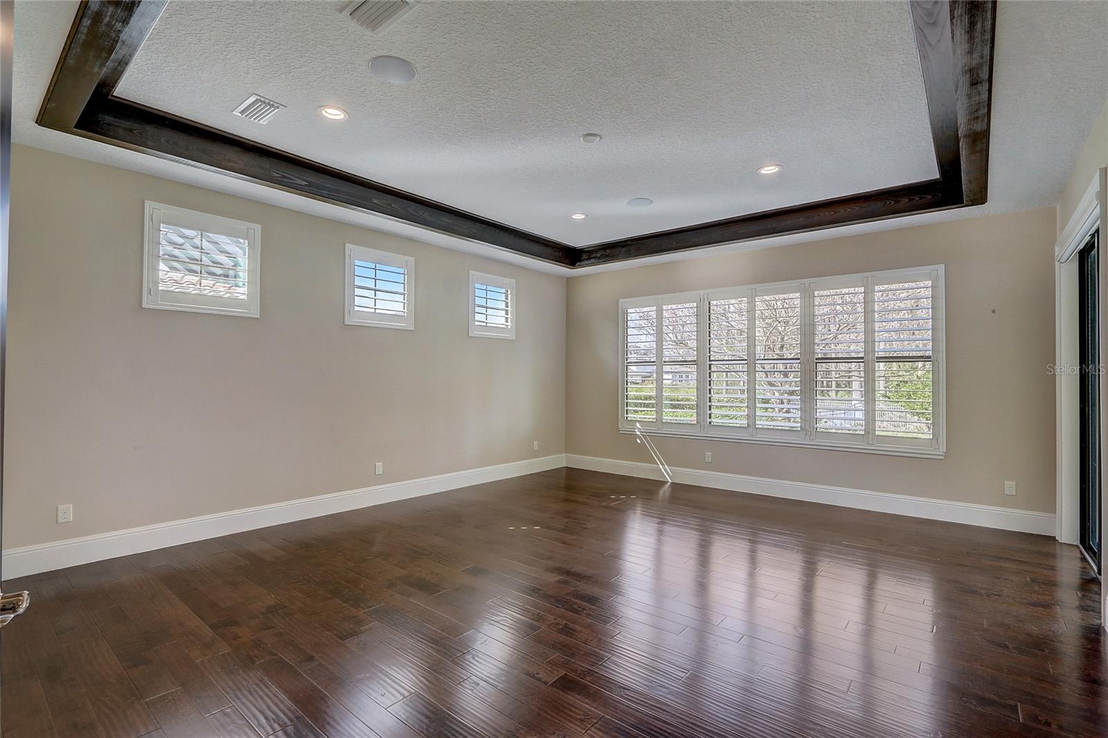 WATERSTONE - Residential