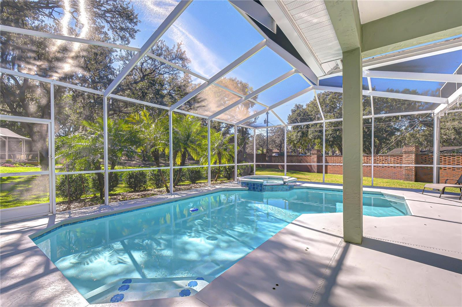 CANTERBURY OAKS - Residential