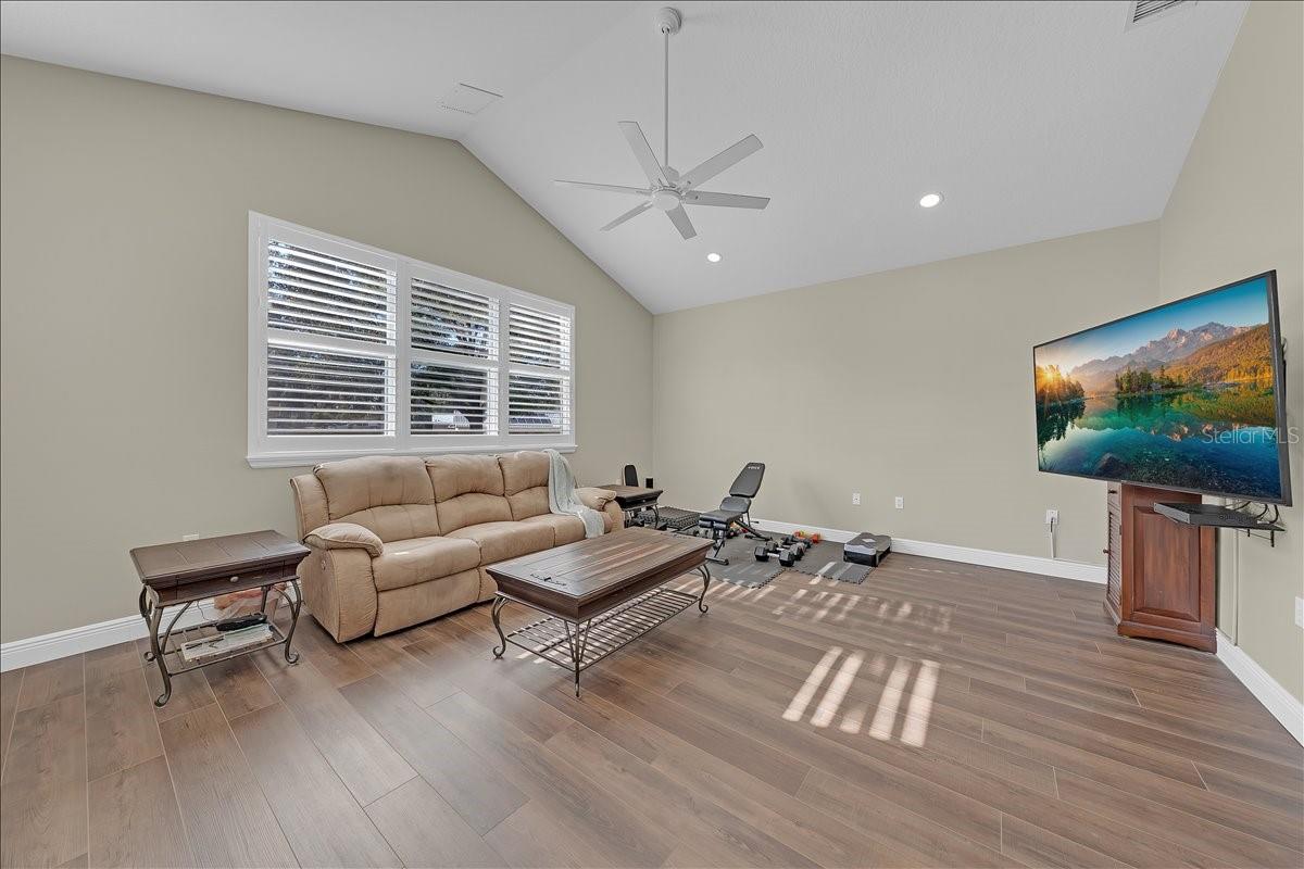 CANTERBURY OAKS - Residential