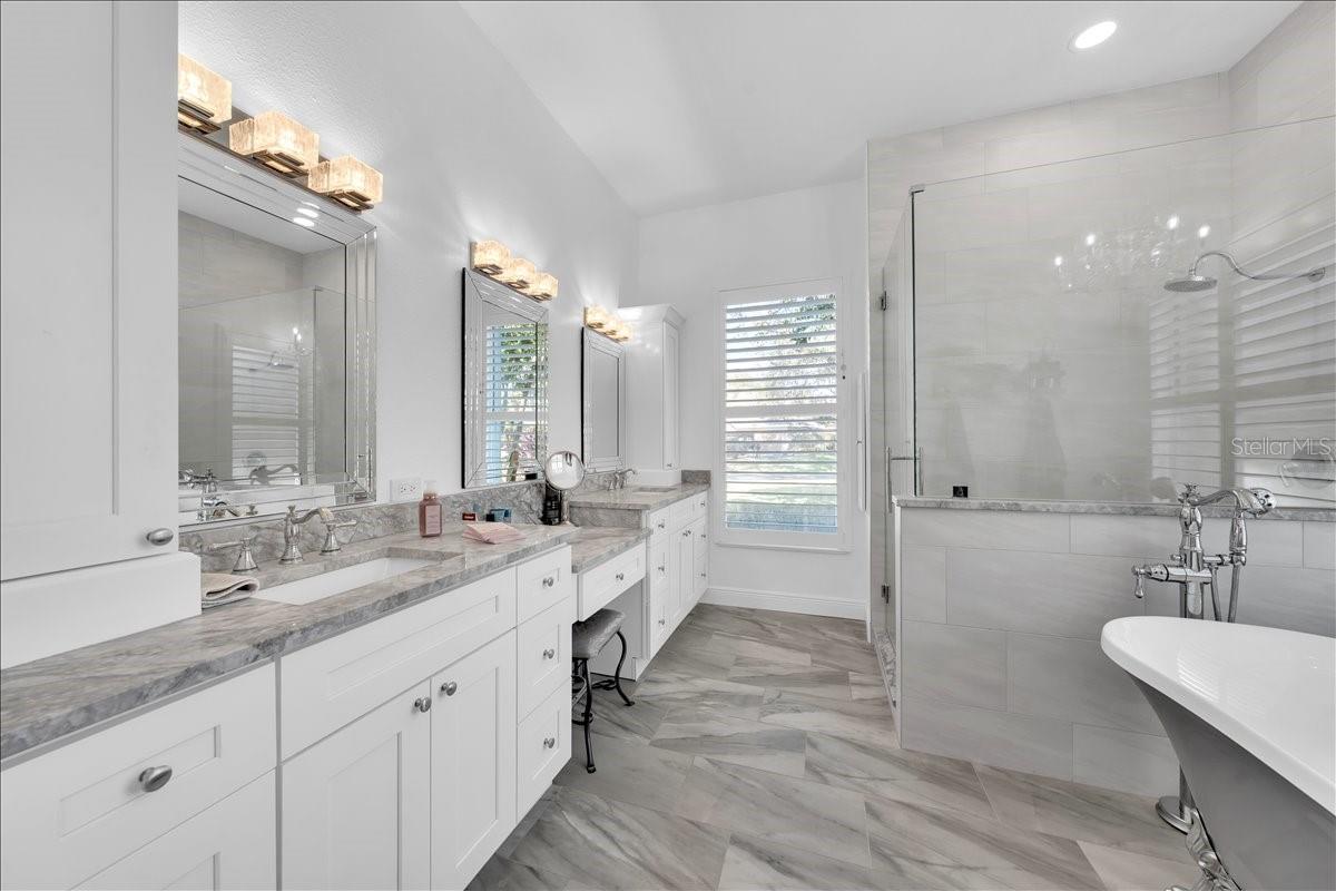 CANTERBURY OAKS - Residential