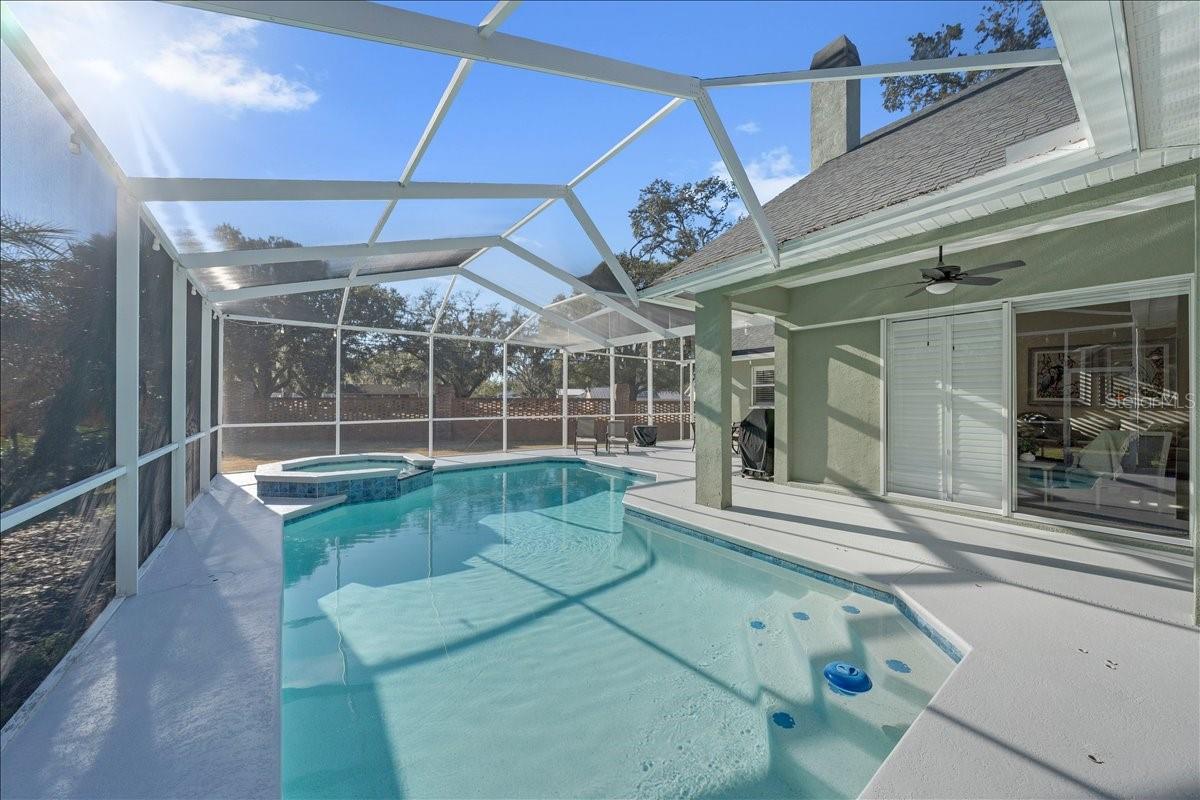 CANTERBURY OAKS - Residential