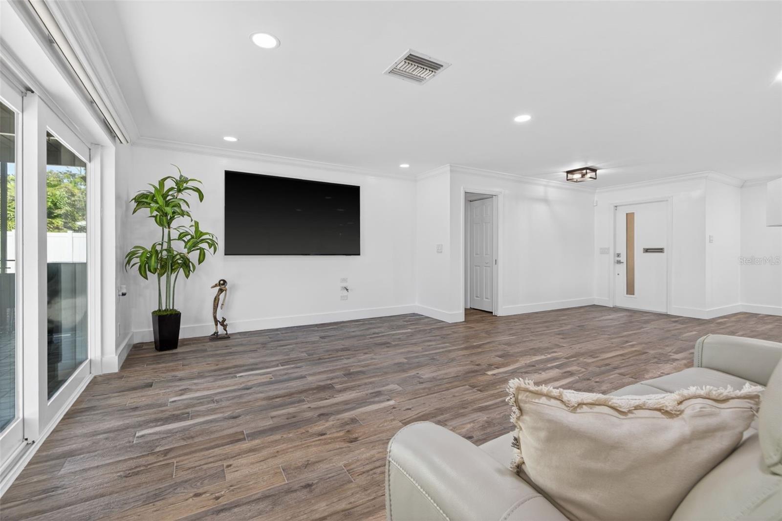 SHORE ACRES VENICE SEC 2ND REP - Residential