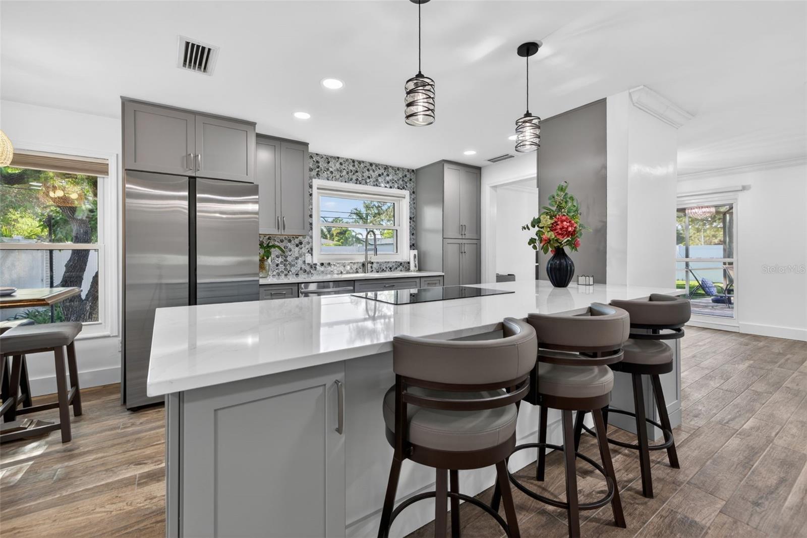 SHORE ACRES VENICE SEC 2ND REP - Residential