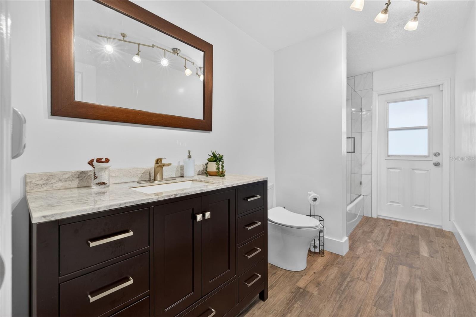 SHORE ACRES VENICE SEC 2ND REP - Residential