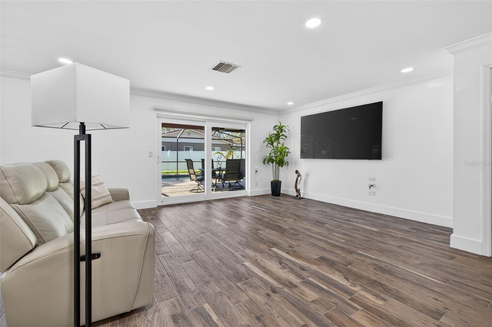 SHORE ACRES VENICE SEC 2ND REP - Residential