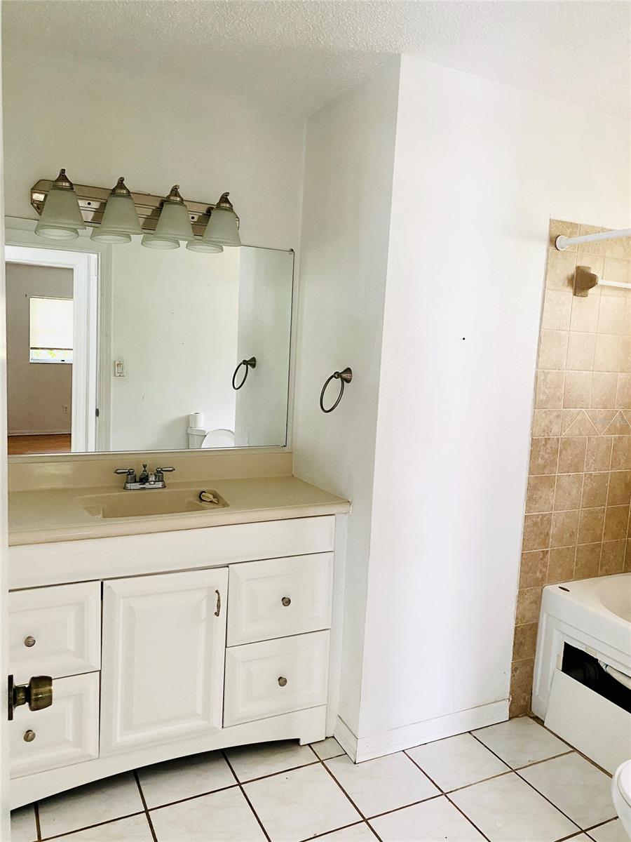 Edgewater Acres Unit 05 Resub - Residential