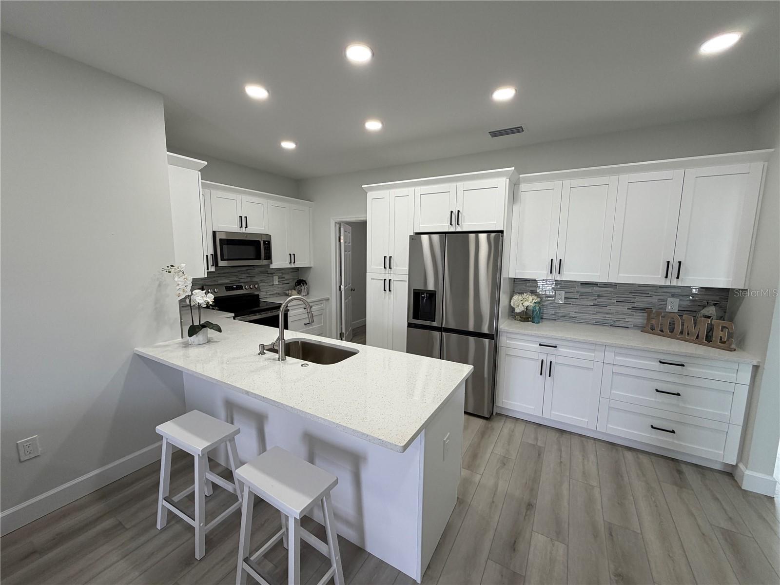 PAGES REP OF MITCHELLS BEACH - Residential Lease