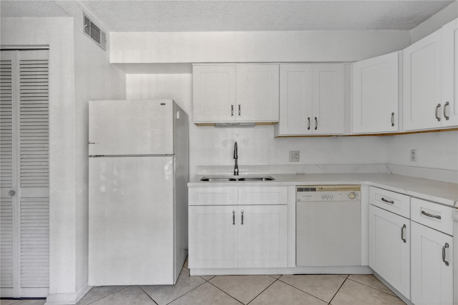 SHADOW LAKES CONDO - Residential