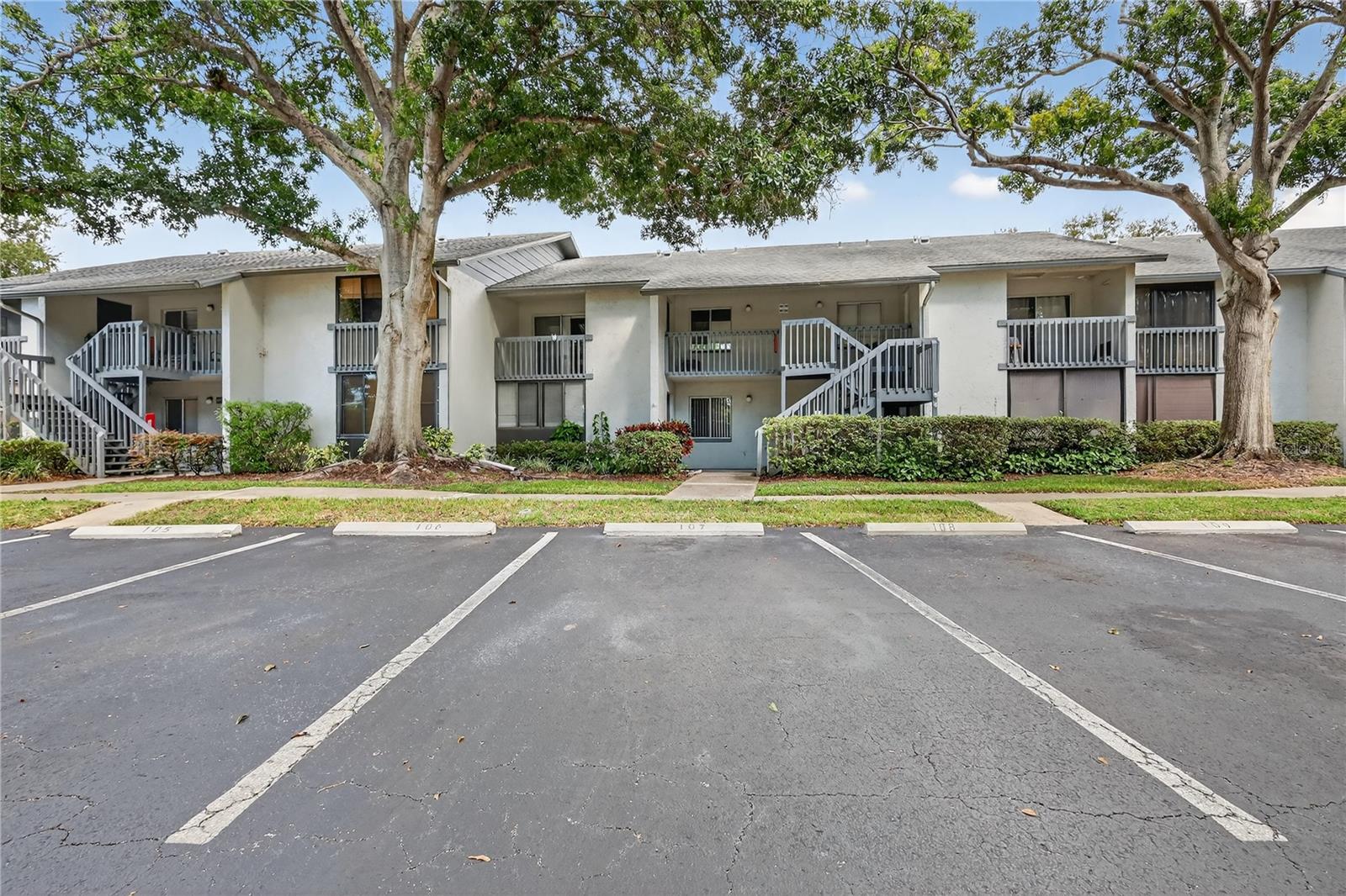 SHADOW LAKES CONDO - Residential