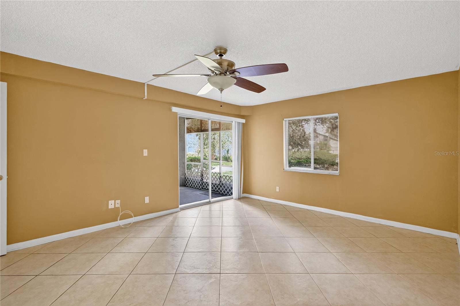 SHADOW LAKES CONDO - Residential