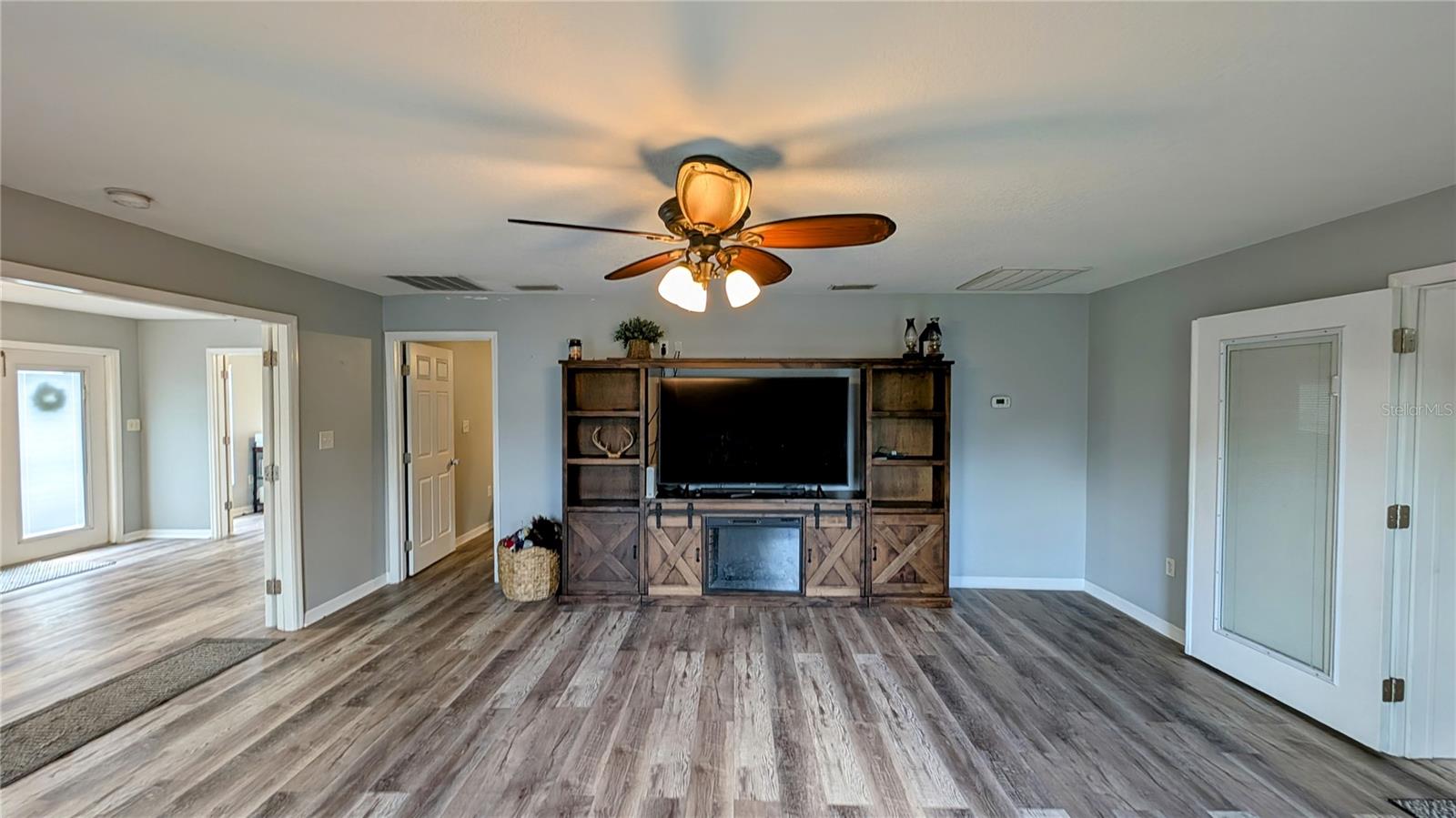 HILLCREST SUB - Residential