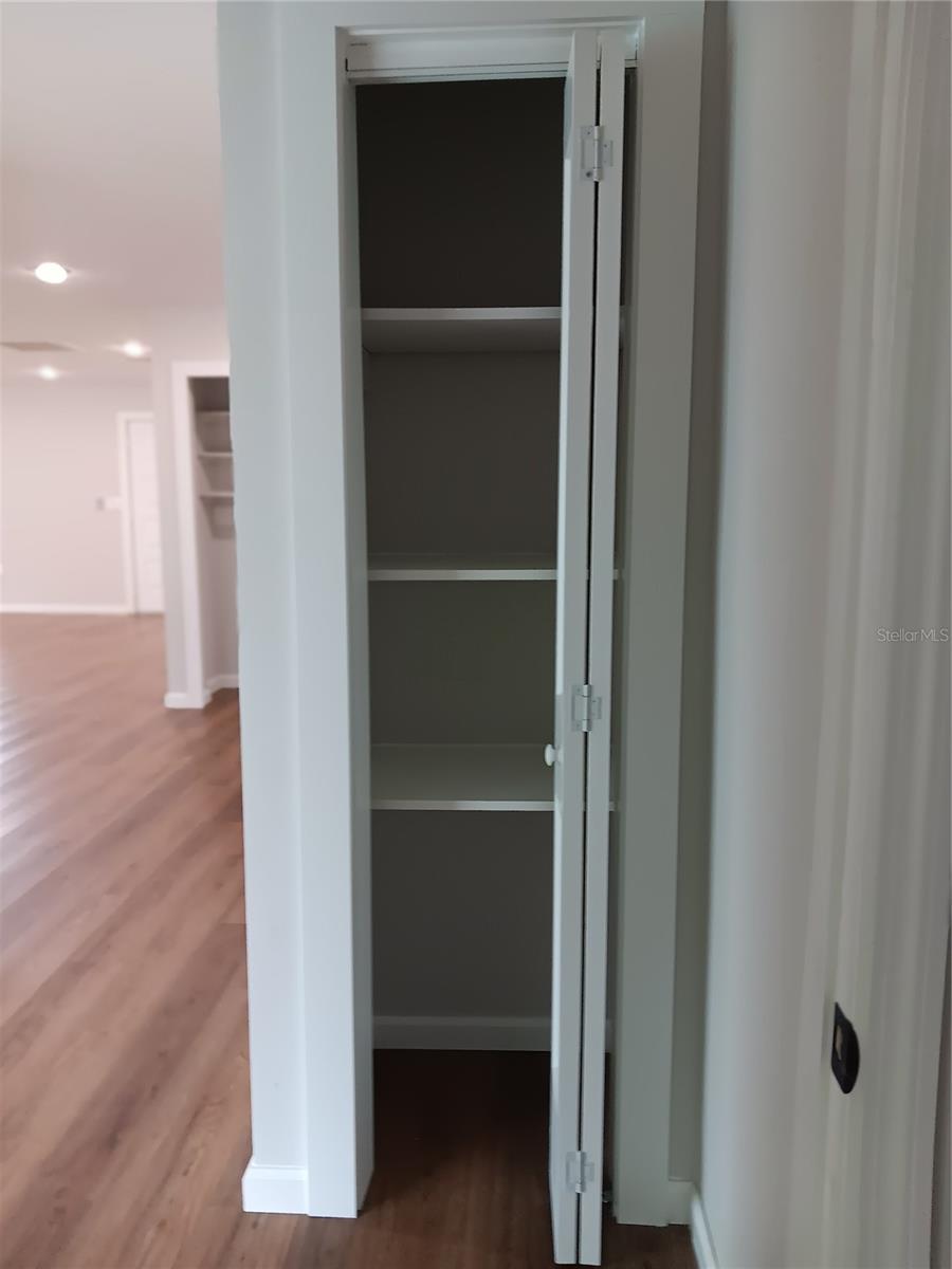 ARVIS CIRCLE - Residential Lease