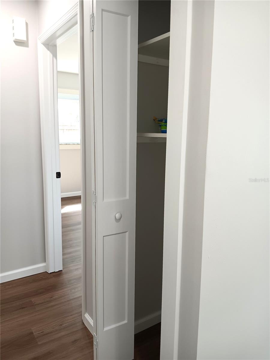 ARVIS CIRCLE - Residential Lease