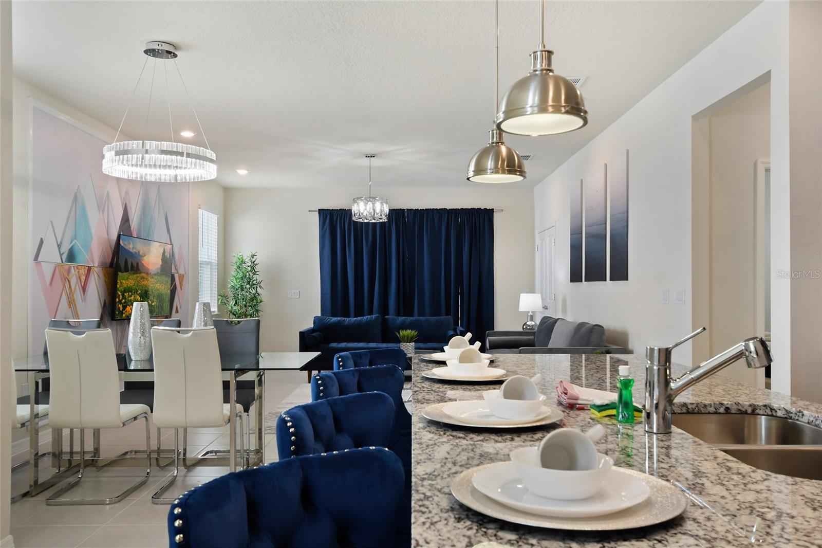 WINDSOR ISLAND RESIDENCE PH 3 - Residential