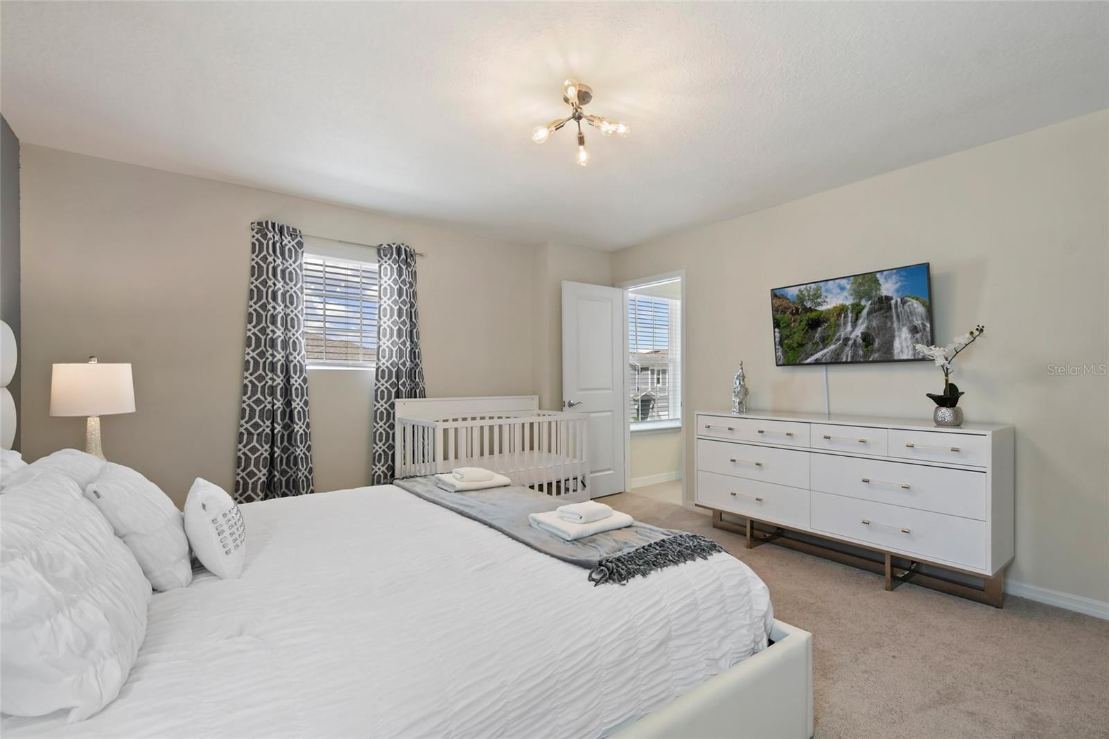 WINDSOR ISLAND RESIDENCE PH 3 - Residential