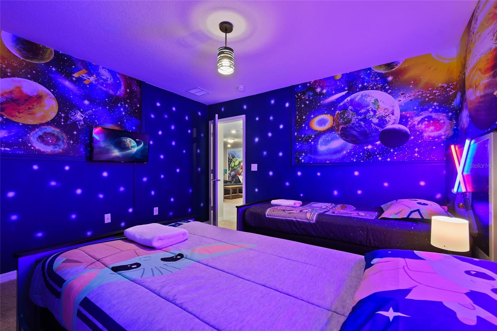 WINDSOR ISLAND RESIDENCE PH 3 - Residential